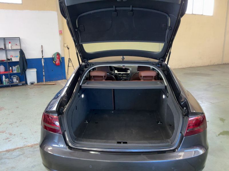 Audi A5 Sportback 2.0 TDI Ambition Luxe 2011 – снимка 15