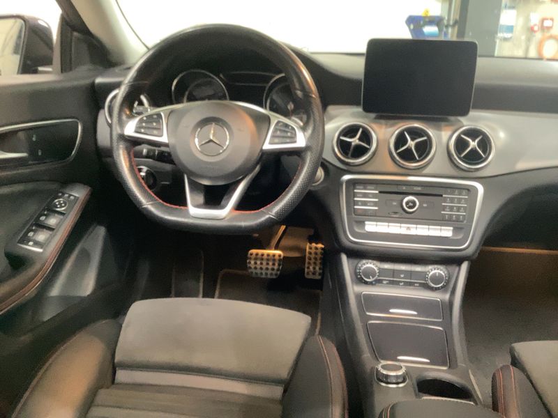 Mercedes-Benz CLA-Klasse CLA 200 Shooting Brake AMG Line 2019 – снимка 17