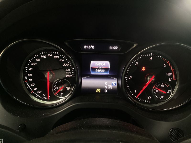 Mercedes-Benz CLA-Klasse CLA 200 Shooting Brake AMG Line 2019 – снимка 18