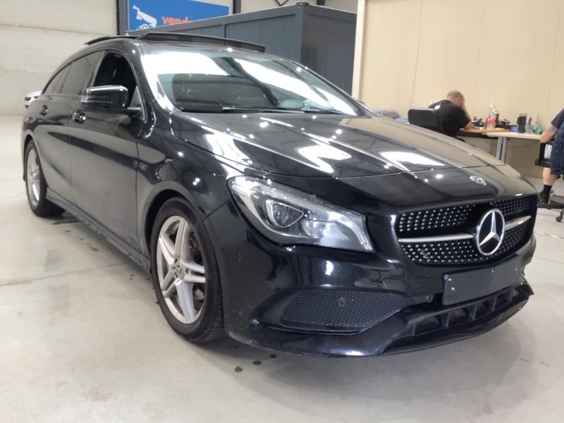Mercedes-Benz CLA-Klasse CLA 200 Shooting Brake AMG Line 2019 – снимка 12