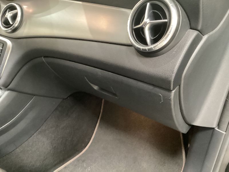Mercedes-Benz CLA-Klasse CLA 200 Shooting Brake AMG Line 2019 – снимка 25