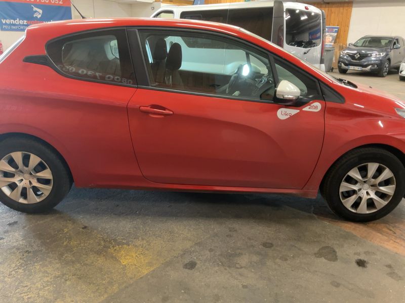 Peugeot 208 1.2 PureTech Like 2017 – снимка 10