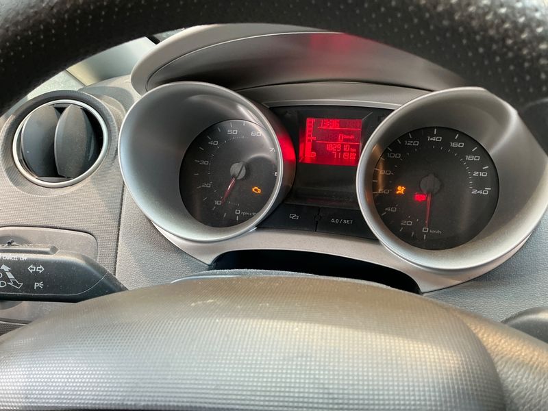Seat Ibiza 1.4 Good Stuff 2010 – снимка 4
