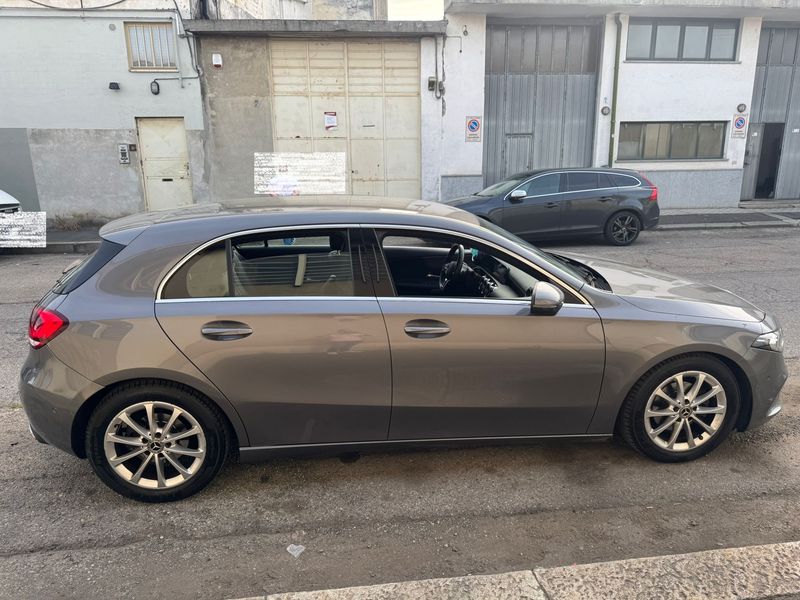 Mercedes-Benz A-Klasse A 180 d Sport 2018 – снимка 18