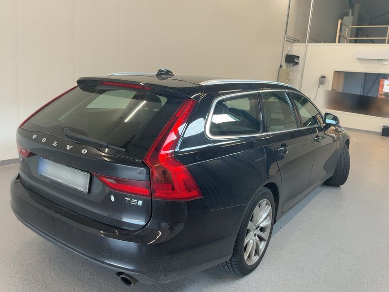 Volvo V90 2.0 T5 Momentum 2018 – снимка 8