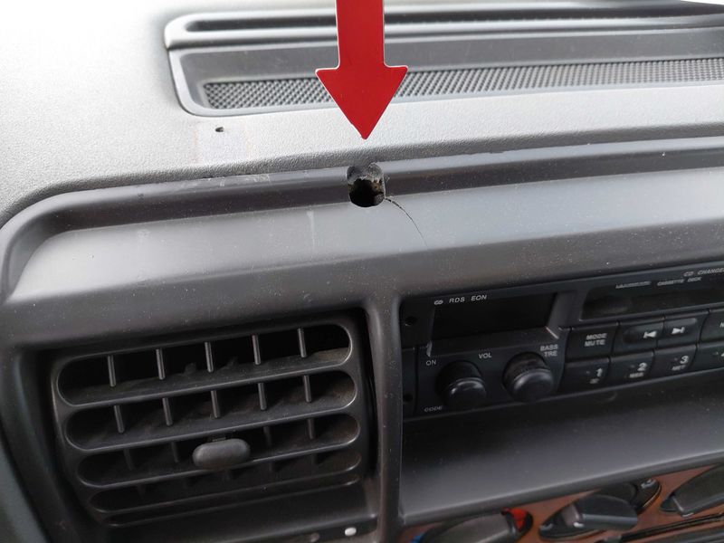 Land Rover Discovery 3.9 V8i ES 1998 – снимка 43
