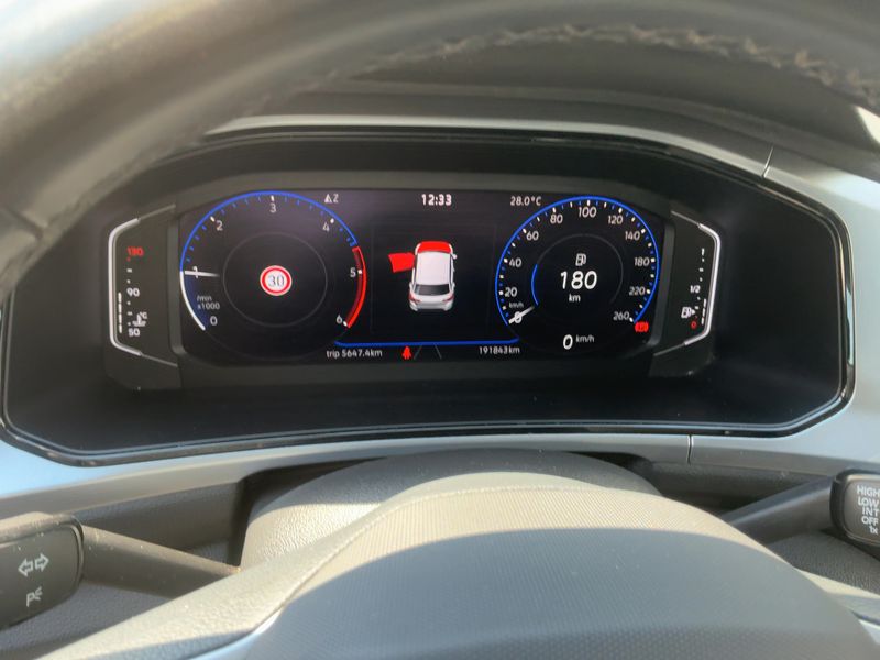 Volkswagen T-Roc 2.0 TDI Life 2022 – снимка 18