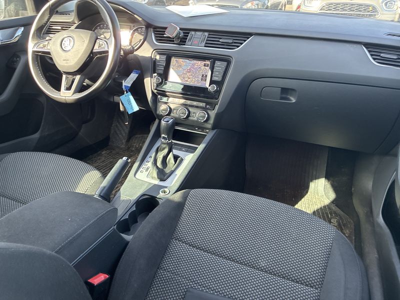 Skoda Octavia 1.6 TDI Ambition 2017 – снимка 10