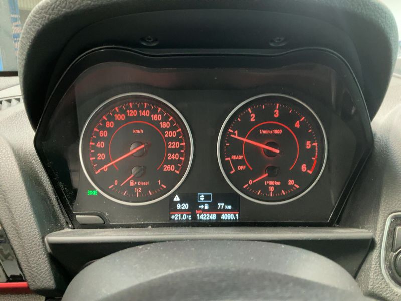 BMW 2er 218d Sport Line 2015 – снимка 18