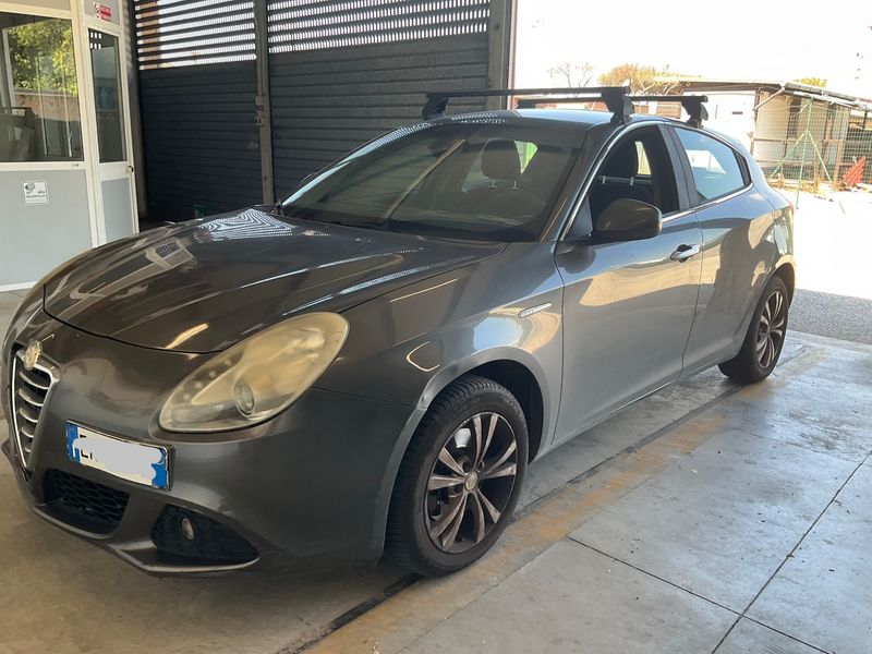 Alfa Romeo Giulietta 2.0 JTDM Distinctive 2011 – снимка 1