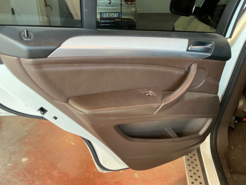 BMW X5 xDrive 35d 2010 – снимка 36