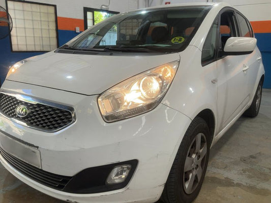 Kia Venga 1.4 CRDi Drive 2011 – снимка 2