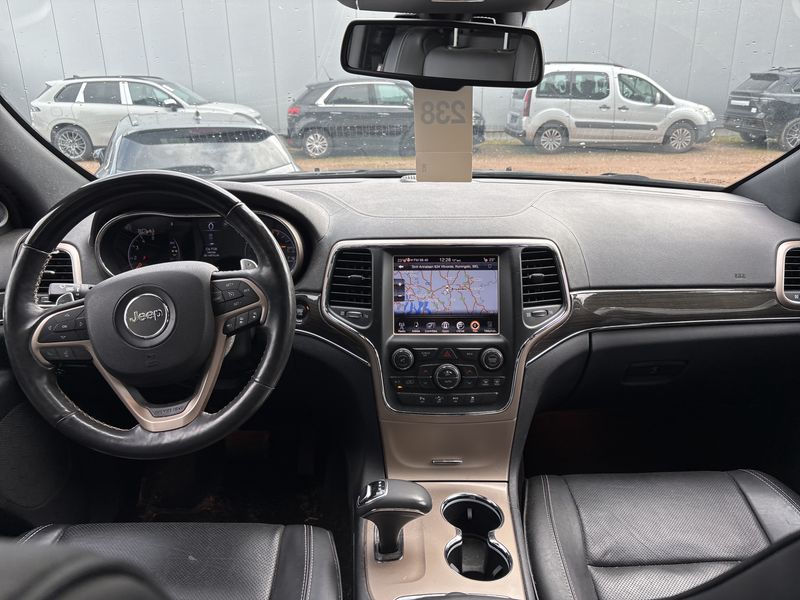 Jeep Grand Cherokee 3.0 CRD Overland 2015 – снимка 11
