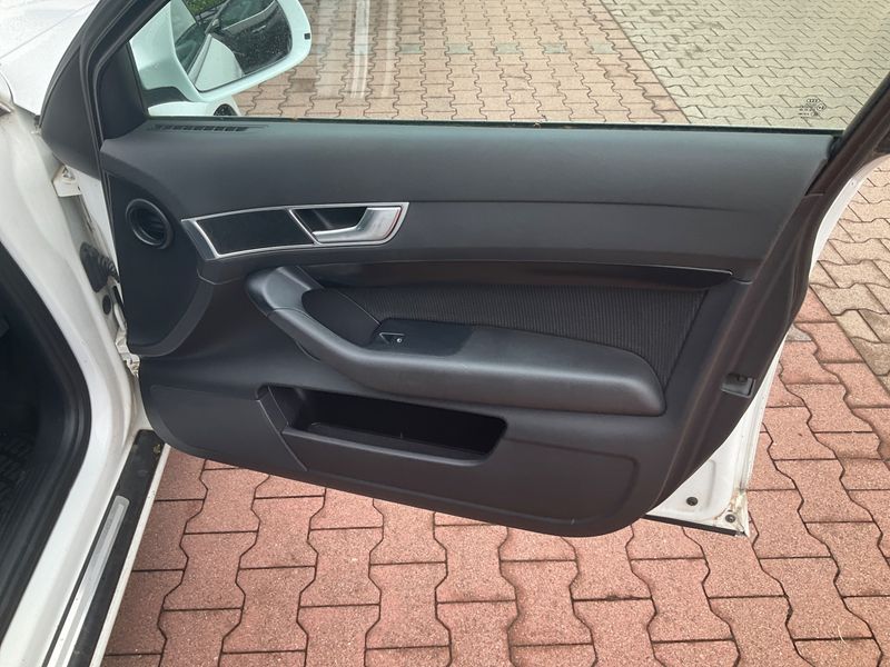 Audi A6 2.7 V6 TDI 2009 – снимка 31
