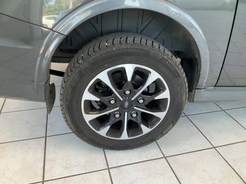 Ford Tourneo Custom 2.0 TDCi L1 Sport 2022 – снимка 9