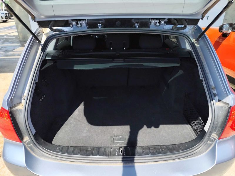 BMW 3er 320d 2011 – снимка 9