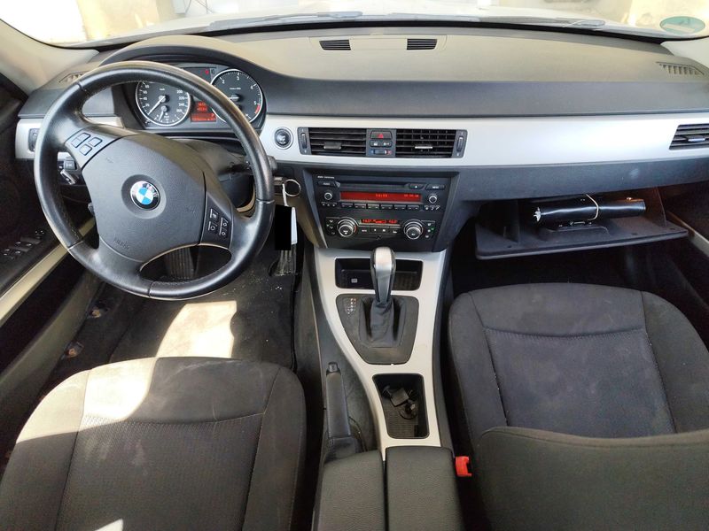 BMW 3er 320d 2011 – снимка 11
