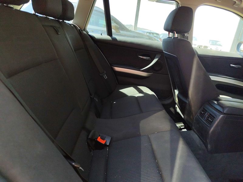 BMW 3er 320d 2011 – снимка 13
