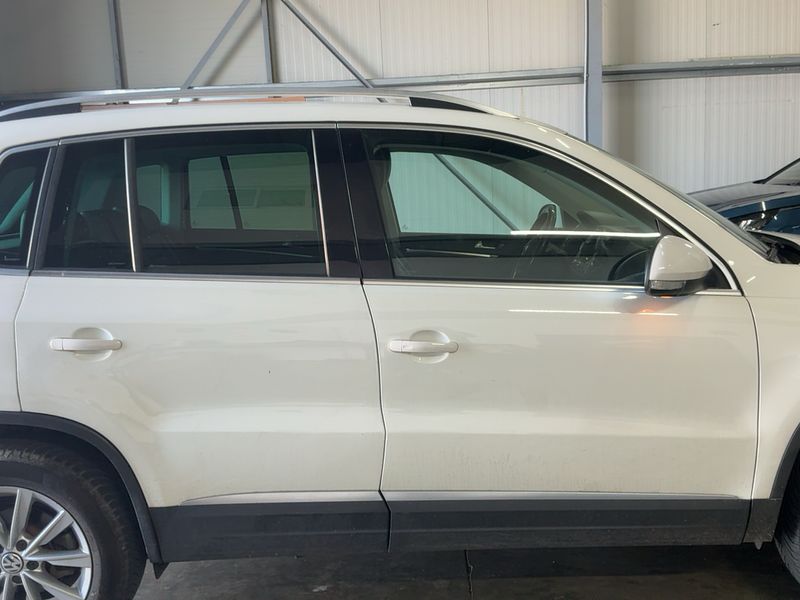 Volkswagen Tiguan 2.0 TDI Karat 4Motion BlueMotion Tech 2013 – снимка 10