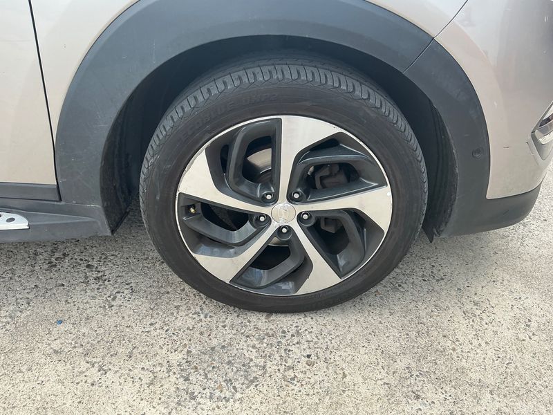 Hyundai Tucson 1.6 TGDI Advantage 4WD 2016 – снимка 11