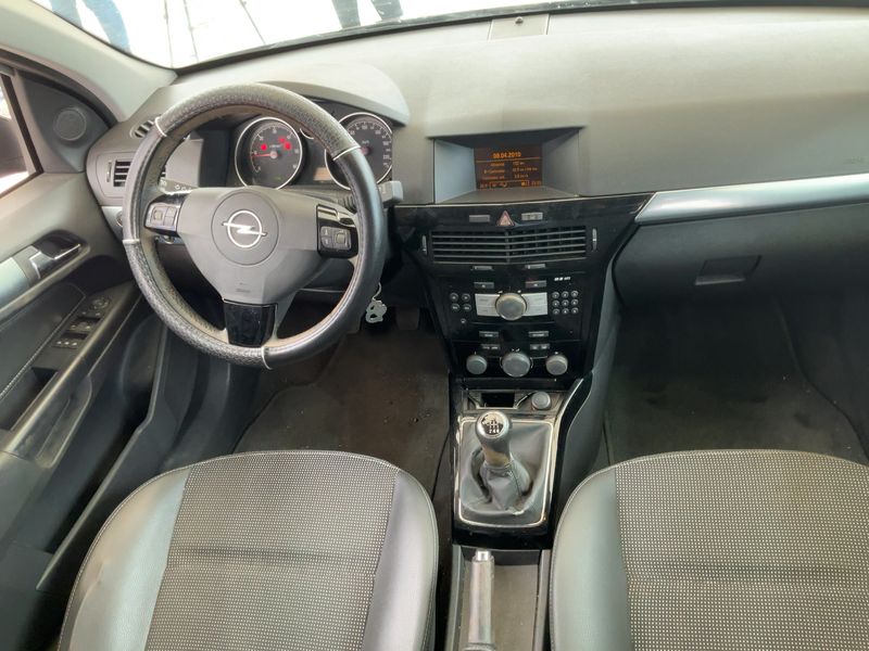 Opel Astra 1.7 CDTI Edition 2010 – снимка 12