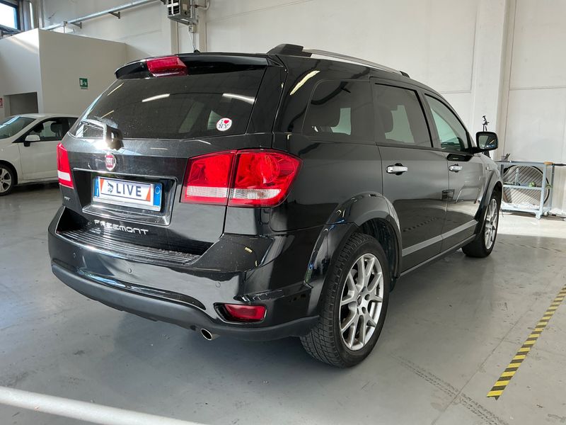 Fiat Freemont 2.0 Multijet Lounge 4WD 2013 – снимка 2