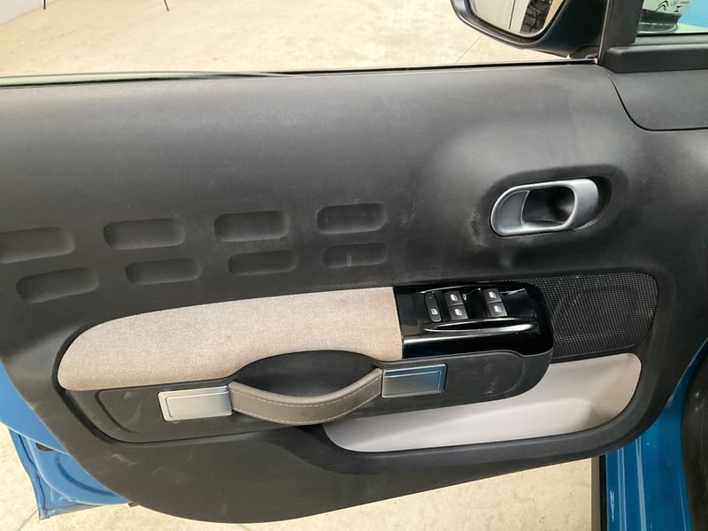Citroen C3 1.2 PureTech Shine 2016 – снимка 29