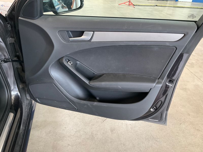Audi A4 2.0 TDI Daylight 2014 – снимка 33