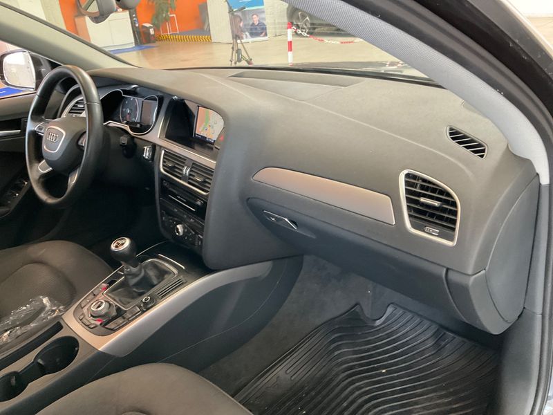 Audi A4 2.0 TDI Daylight 2014 – снимка 28