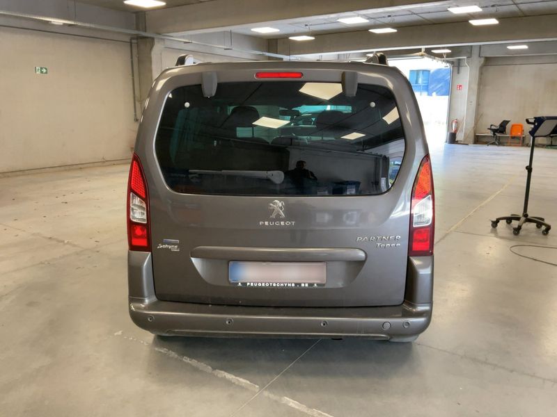 Peugeot Partner 1.2 PureTech Active 2017 – снимка 7