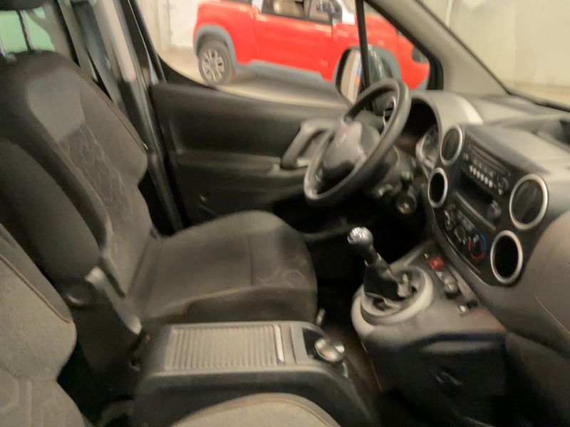 Peugeot Partner 1.2 PureTech Active 2017 – снимка 16