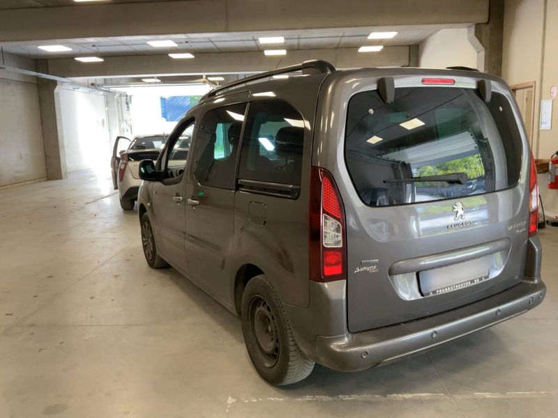 Peugeot Partner 1.2 PureTech Active 2017 – снимка 6