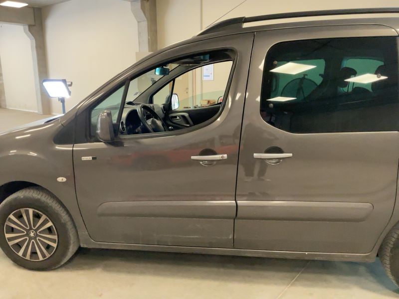 Peugeot Partner 1.2 PureTech Active 2017 – снимка 4