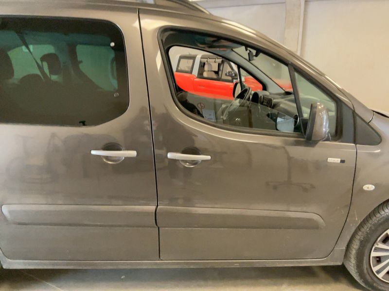 Peugeot Partner 1.2 PureTech Active 2017 – снимка 10