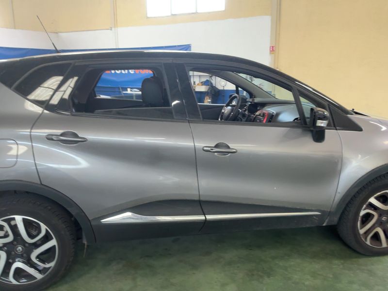 Renault Captur 1.2 TCe Energy Intens 2016 – снимка 10