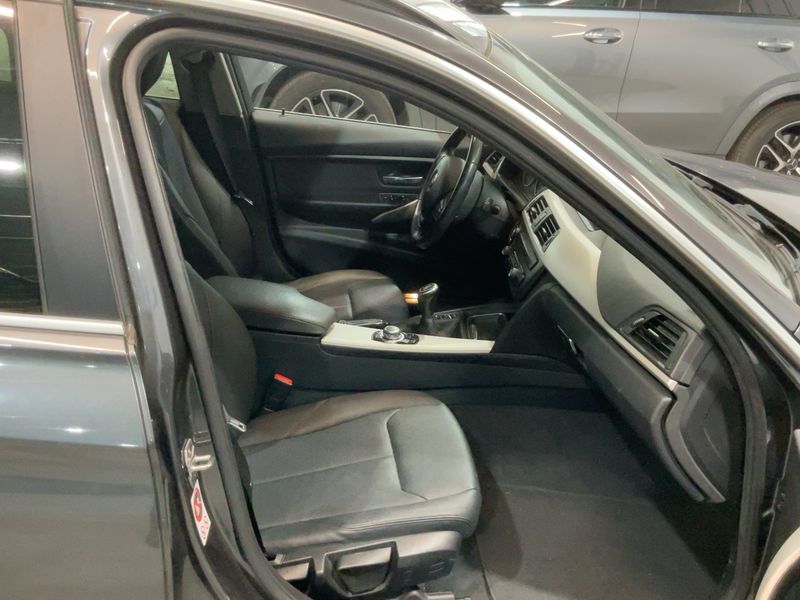 BMW 3er 316d 2015 – снимка 16