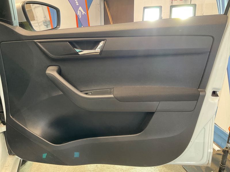 Skoda Fabia 1.2 TSI Style 2016 – снимка 27