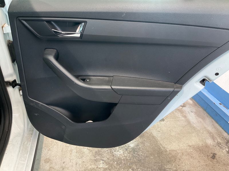 Skoda Fabia 1.2 TSI Style 2016 – снимка 30