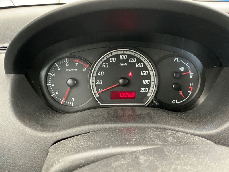 Suzuki Swift 1.3 Comfort 2010 – снимка 4
