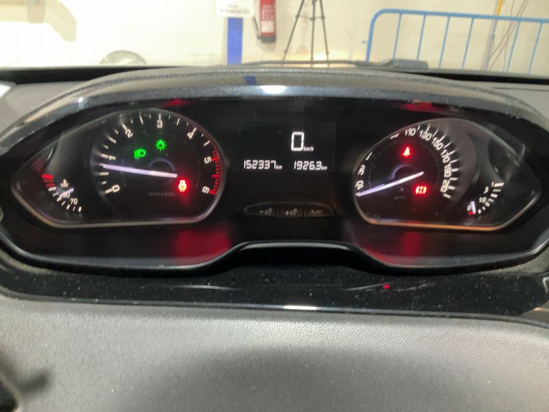 Peugeot 208 1.6 Blue-HDi Active 2017 – снимка 18
