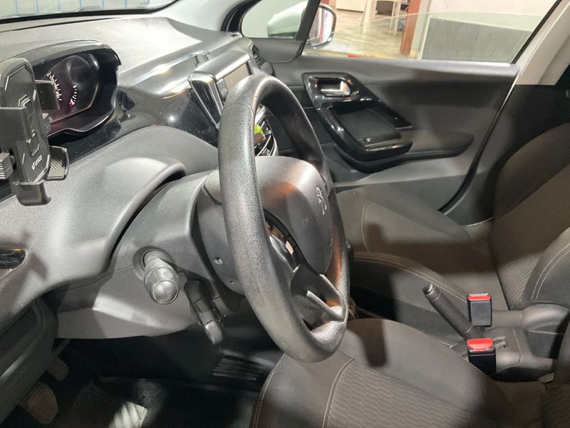 Peugeot 208 1.6 Blue-HDi Active 2017 – снимка 27