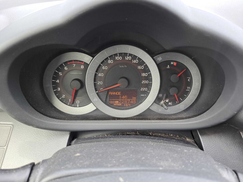 Toyota RAV 4 2.0 Executive 2014 – снимка 12