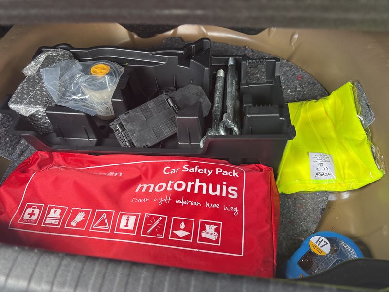 Citroen C4 1.2 PureTech Feel Pack 2021 – снимка 21