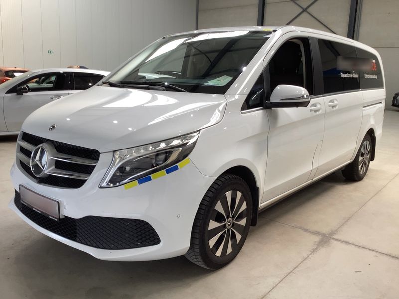 Mercedes-Benz V-Klasse V 250 d 4MATIC AVANTGARDE lang 2022 – снимка 2