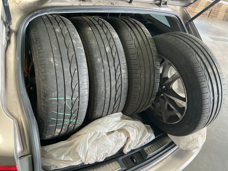 Toyota Avensis 2.2 D-4D Edition 2014 – снимка 15