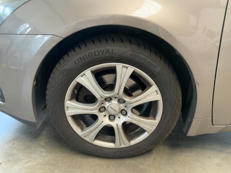 Toyota Avensis 2.2 D-4D Edition 2014 – снимка 3