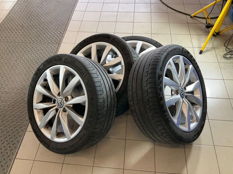 Volkswagen Golf VII 2.0 TDI Highline BlueMotion Tech 2013 – снимка 22