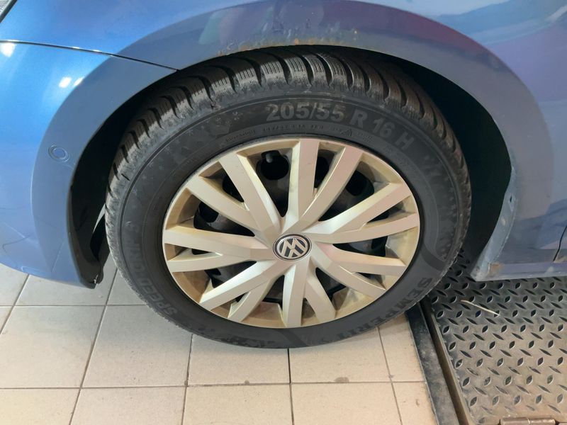 Volkswagen Golf VII 2.0 TDI Highline BlueMotion Tech 2013 – снимка 17