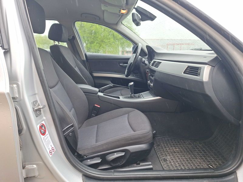 BMW 3er 320d EfficientDynamics Premiere 2011 – снимка 10