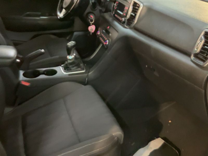 Kia Sportage 1.7 CRDi Cool 2WD 2018 – снимка 16